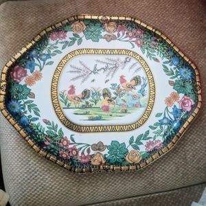 Vtg,Daher,made in England,tin painted serving tray, 17 L x 13 1/2 " W. Roosters